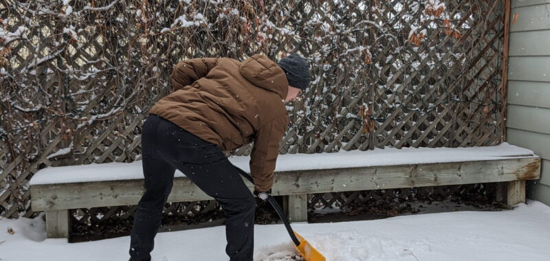 Best Tips For Snow Shovelling Safely